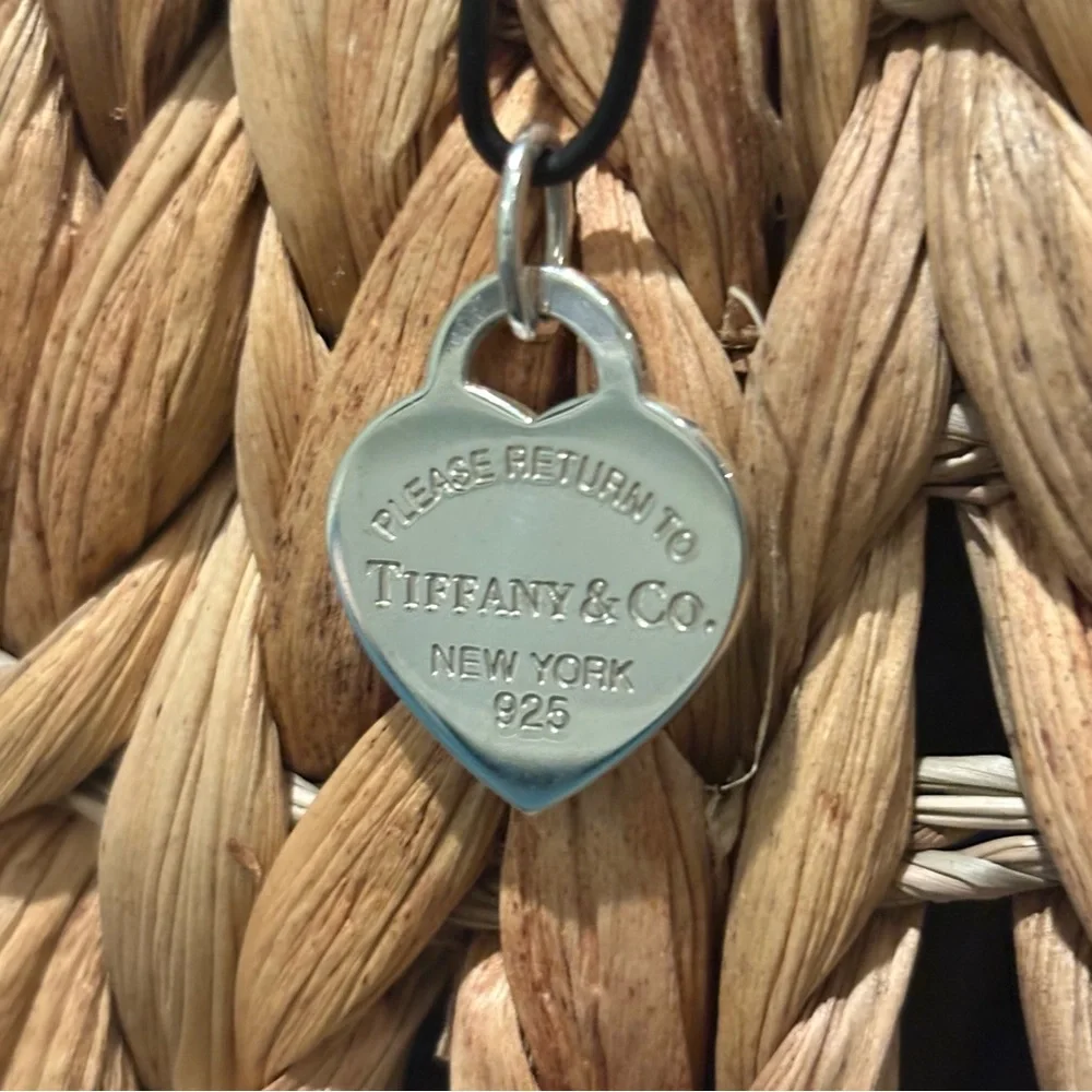 Tiffany & Co. Return to Tiffany Heart Tag Pendant Blue Enamel - Picture 3 of 12